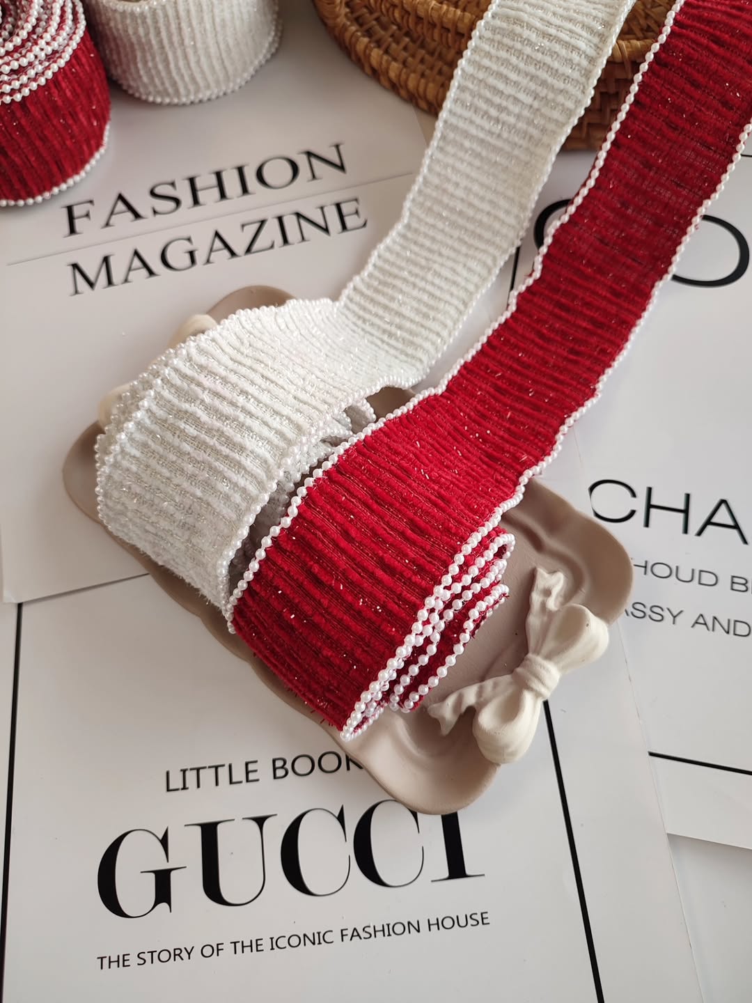 روبان شنل دیواین DIVINE